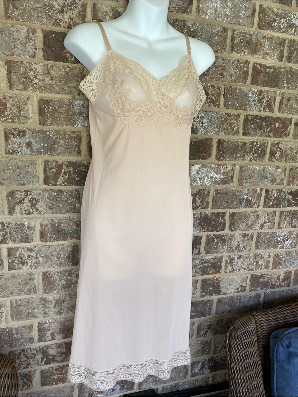 Vassarette Beige Vintage Slip Dress Nightie Size 34L Antron Nylon Y2K - Picture 2 of 9